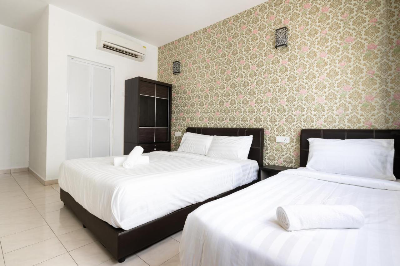 Ant Hotel Malacca Exterior photo